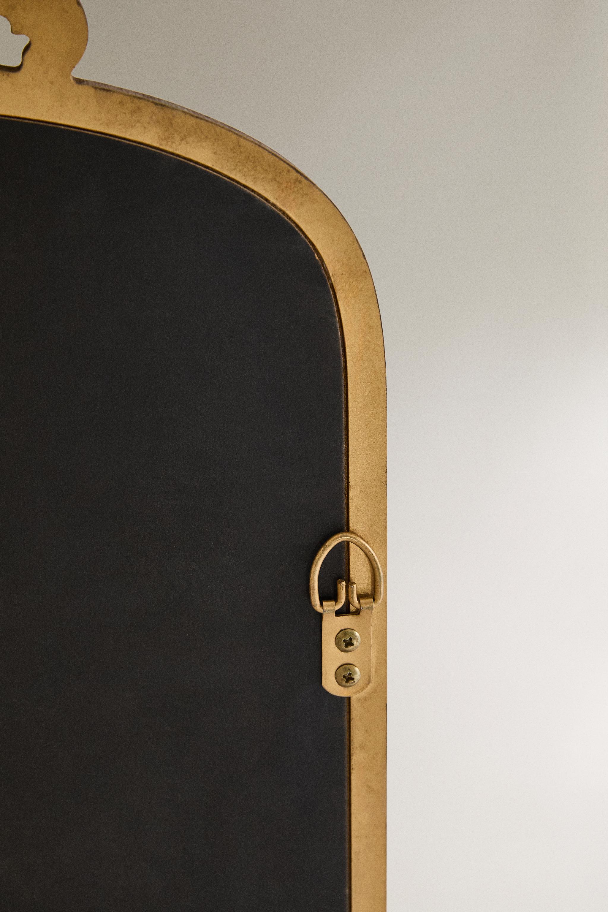 GOLDEN WOODEN WALL MIRROR